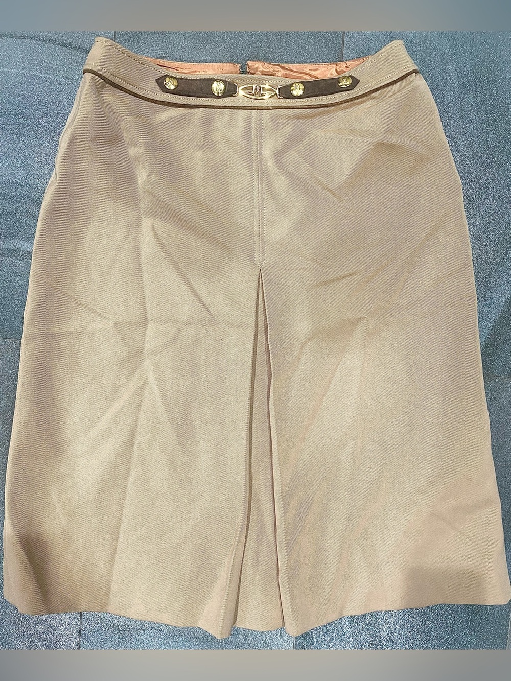 Vintage Marelli Made in Italy Wool Beige Skirt Suede Gold tone front detail XL